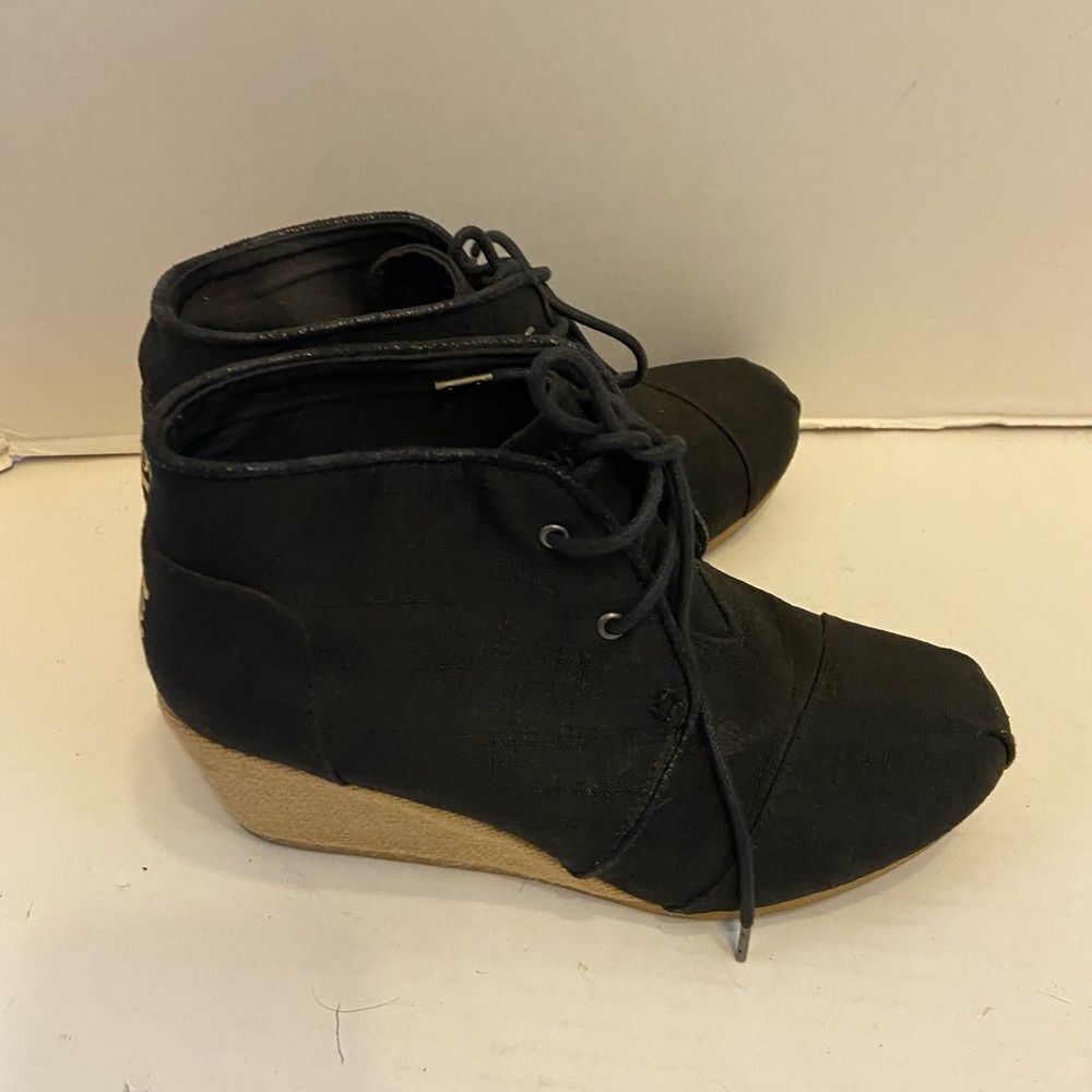 Bobs ankle black booties laces size 8.5 memory foam - Picture 5 of 6